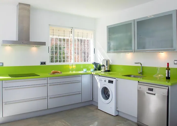 Les Rotes بيت للعطل دينايا