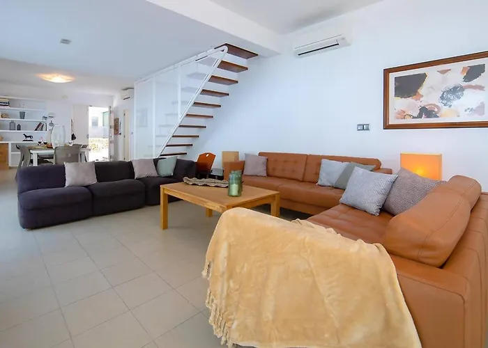 Les Rotes بيت للعطل *